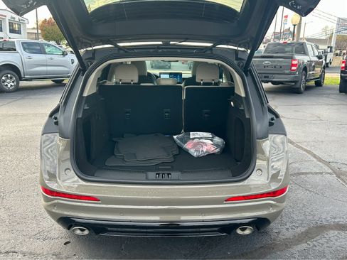 New 2025 Lincoln Corsair Grand Touring image 7