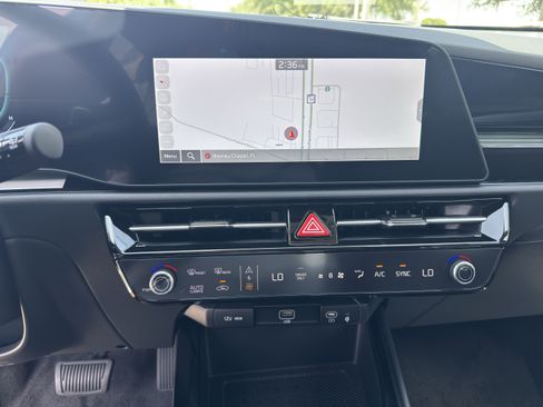 New 2025 Kia Niro SX image 22