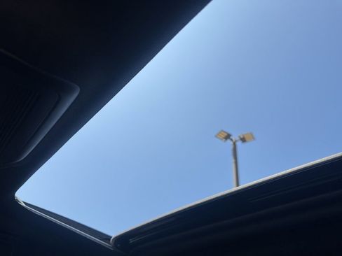 Used 2023 MAZDA MAZDA3 s FWD image 11