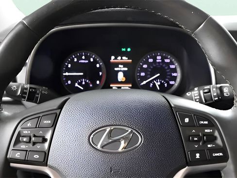 Used 2021 Hyundai Tucson Ultimate w/ Cargo Package FWD image 16