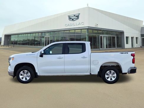 Used 2025 Chevrolet Silverado 1500 LT image 3