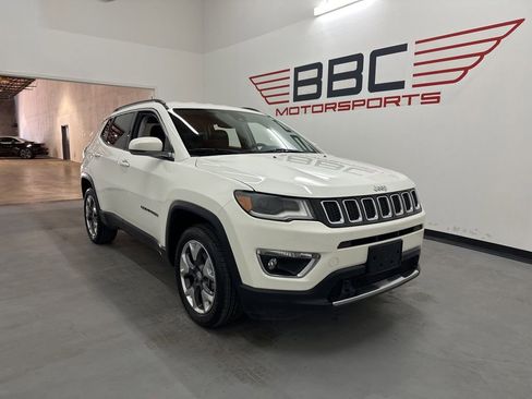 Used 2018 Jeep Compass Limited w/ Navigation Group AWD/4WD image 1
