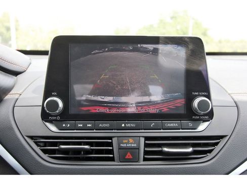 Used 2021 Nissan Altima 2.5 SR w/ SR Premium Package image 29