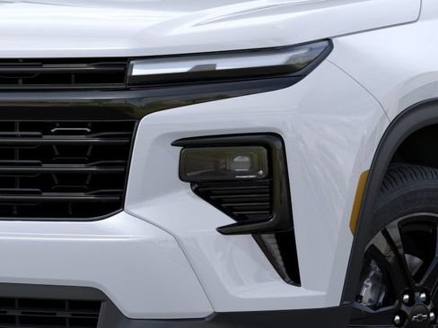 New 2027 Chevrolet Traverse LT w/ Midnight/Sport Edition FWD image 10
