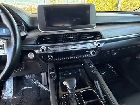 Used 2022 Kia Telluride EX w/ EX Premium Package image 6