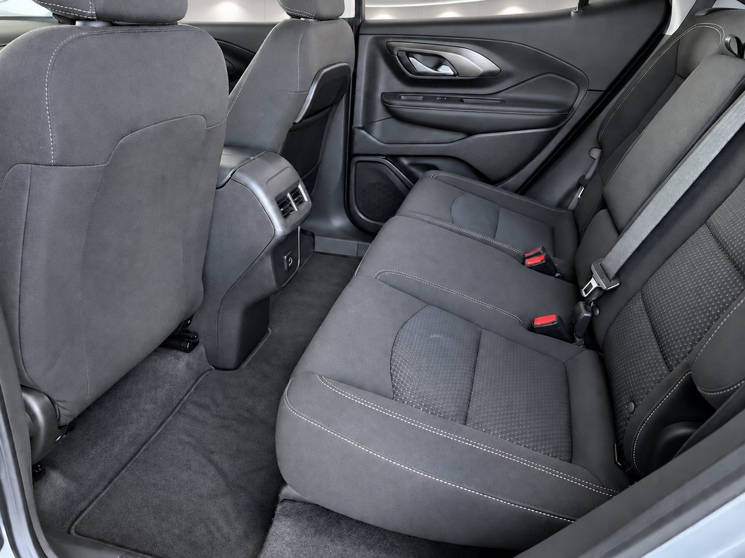 Used 2024 GMC Terrain SLE AWD/4WD image 20