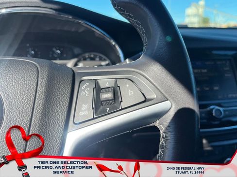 Used 2022 Buick Encore Preferred w/ Safety Package image 25