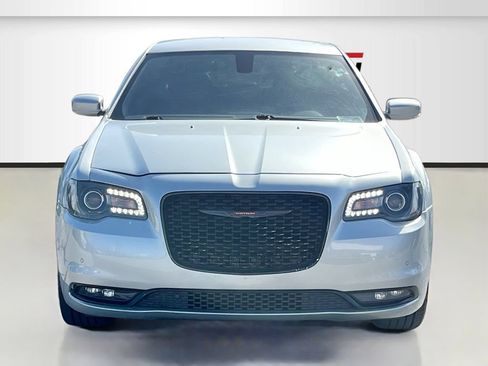 Used 2021 Chrysler 300 S RWD image 2