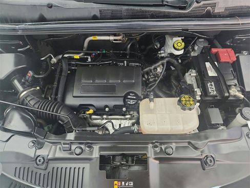 Used 2021 Buick Encore Preferred image 35