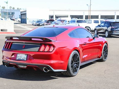 Used 2017 Ford Mustang GT Premium RWD image 4