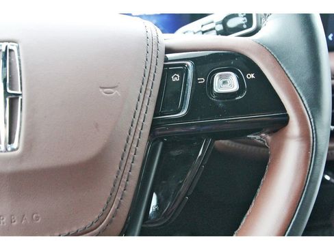 Used 2025 Lincoln Aviator Reserve w/ Equipment Group 201A image 20