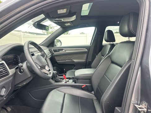 Used 2022 Volkswagen Atlas Cross Sport SE AWD/4WD image 39