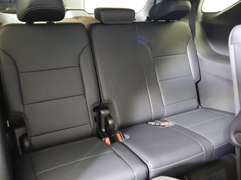 New 2026 Chevrolet Traverse LT w/ Sun and Wheel Package image 21