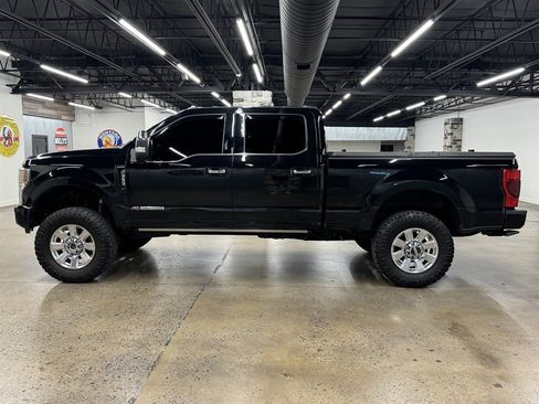 Used 2022 Ford F350 Platinum w/ FX4 Off-Road Package AWD/4WD image 4