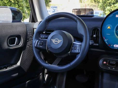 Used 2025 MINI Cooper S FWD image 17
