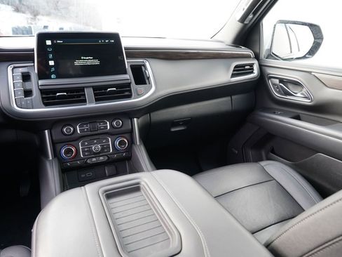 Used 2022 Chevrolet Tahoe Z71 w/ Off-Road Capability Package image 23