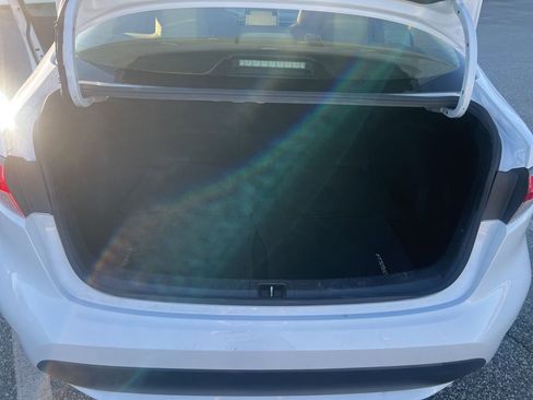 Used 2020 Toyota Corolla LE image 14