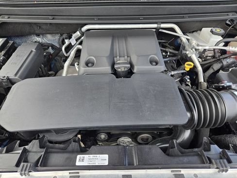 Used 2023 Chevrolet Colorado LT w/ LT Convenience Package II RWD image 31