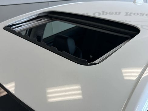 Used 2023 Honda Accord Touring image 19