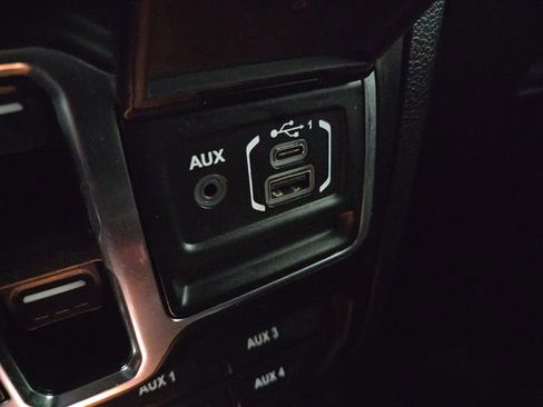 Used 2021 Jeep Wrangler Unlimited Sport image 23