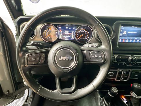Used 2021 Jeep Wrangler Unlimited Sport AWD/4WD image 17
