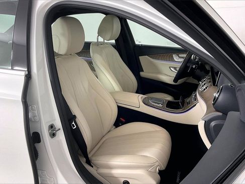 Used 2023 Mercedes-Benz E 350 E 350 image 7