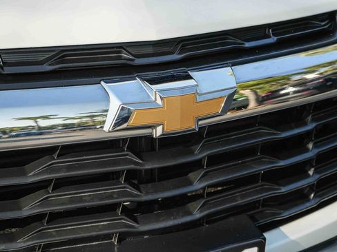 Used 2024 Chevrolet TrailBlazer LT FWD image 9