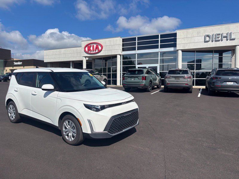 Certified 2024 Kia Soul LX FWD image 4
