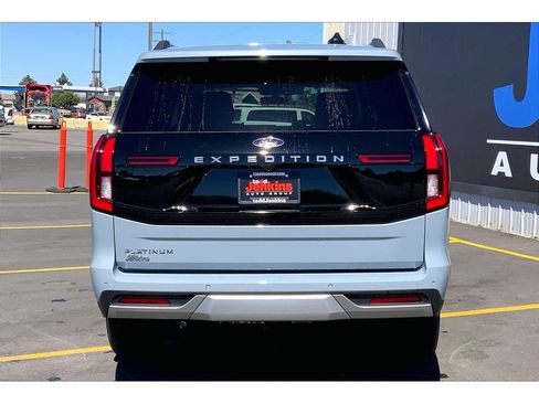 New 2026 Ford Expedition Platinum AWD/4WD image 4