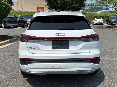 Used 2023 Audi Q4 e-tron Premium w/ Convenience Package RWD image 10