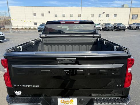 Used 2022 Chevrolet Silverado 1500 LT image 5