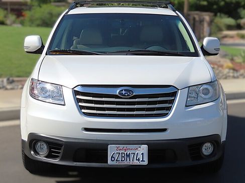 Used 2013 Subaru Tribeca Limited w/ PWR Moonroof Pkg AWD/4WD image 2