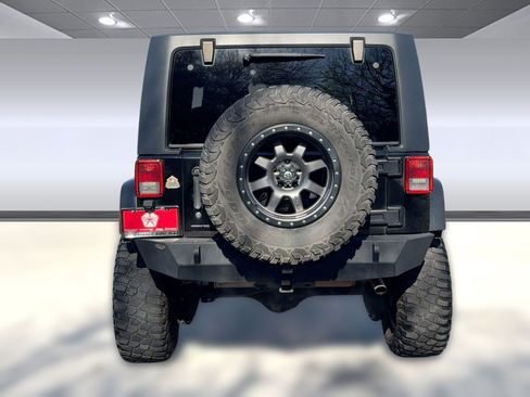 Used 2012 Jeep Wrangler Sahara image 10