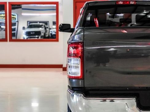 Used 2019 RAM 2500 Tradesman w/ Chrome Appearance Group image 44