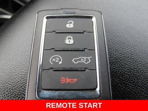 Used 2023 Jeep Grand Cherokee Limited AWD/4WD image 43