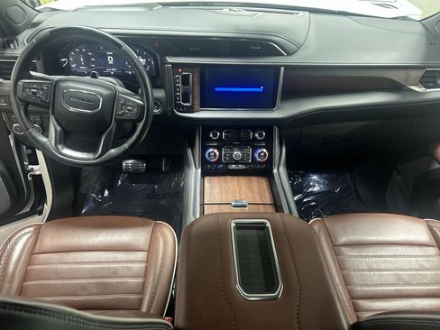 Certified 2023 GMC Yukon Denali Ultimate AWD/4WD image 21