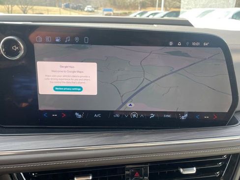 Used 2026 Chevrolet Suburban LT w/ Comfort Package image 12