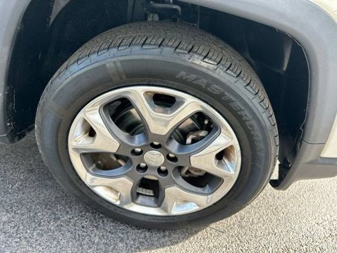 Used 2018 Jeep Compass Limited AWD/4WD image 43