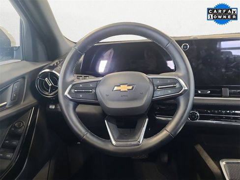 Used 2025 Chevrolet Equinox LT image 12