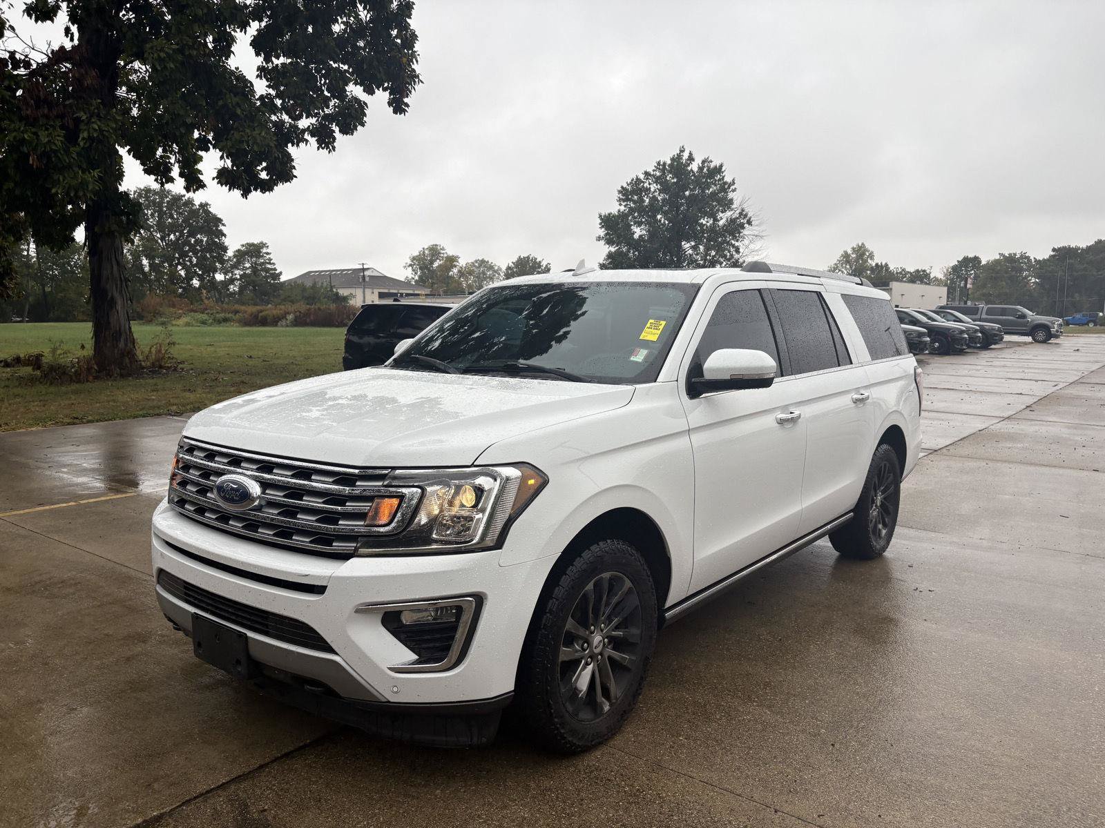 Used 2019 Ford Expedition Max Limited AWD/4WD image 4