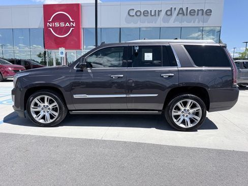 Used 2015 Cadillac Escalade Premium AWD/4WD image 2