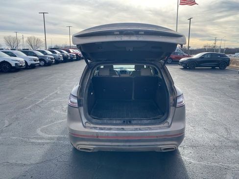 Used 2019 Lincoln Nautilus Reserve image 5