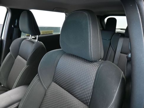 Used 2022 Mitsubishi Outlander ES image 16