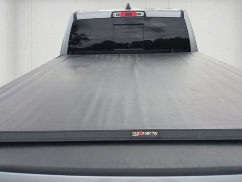 Used 2019 RAM 1500 Big Horn AWD/4WD image 40