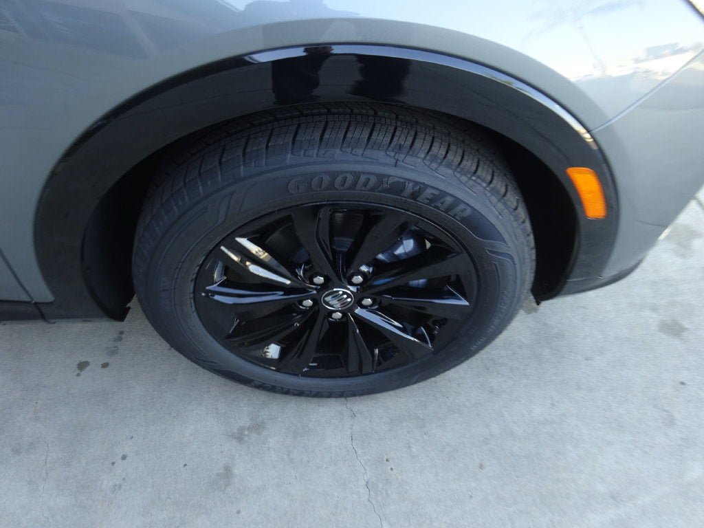 New 2026 Buick Envista Sport Touring w/ Convenience I Package FWD image 9