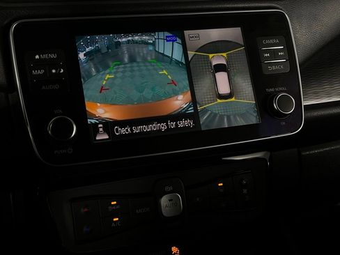 Used 2022 Nissan Leaf SV Plus image 20