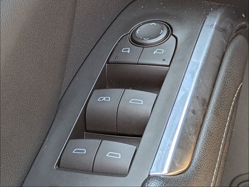 Used 2024 Chevrolet Traverse LT AWD/4WD image 28