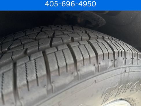 Used 2018 Chrysler Pacifica Touring-L FWD image 29