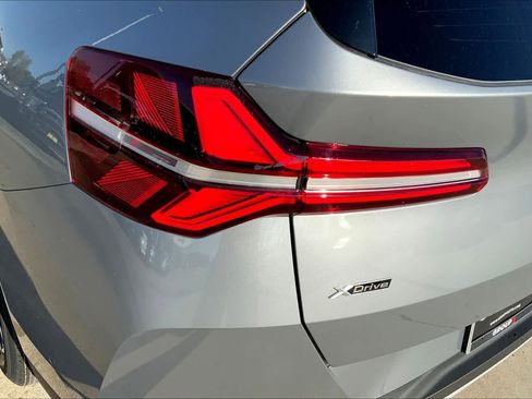 New 2026 BMW X3 xDrive30 w/ Premium Package image 14