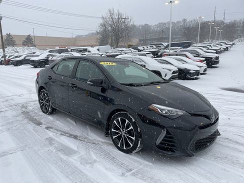 Used 2019 Toyota Corolla SE image 7